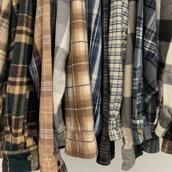 Brandy Melville Tops - vintage flannel mystery box!!